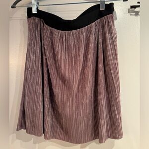 Bcbgeneration rose gold mini skirt size xs